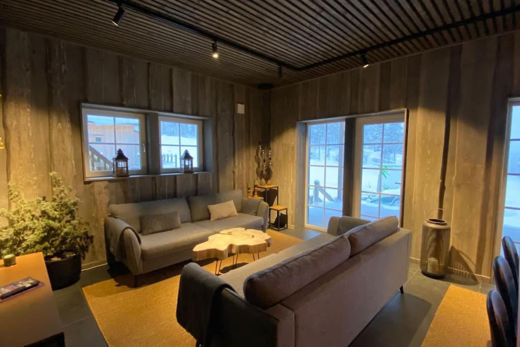 Modern Stuga Med Ski Lodge Kaensla Järvsö Exterior foto
